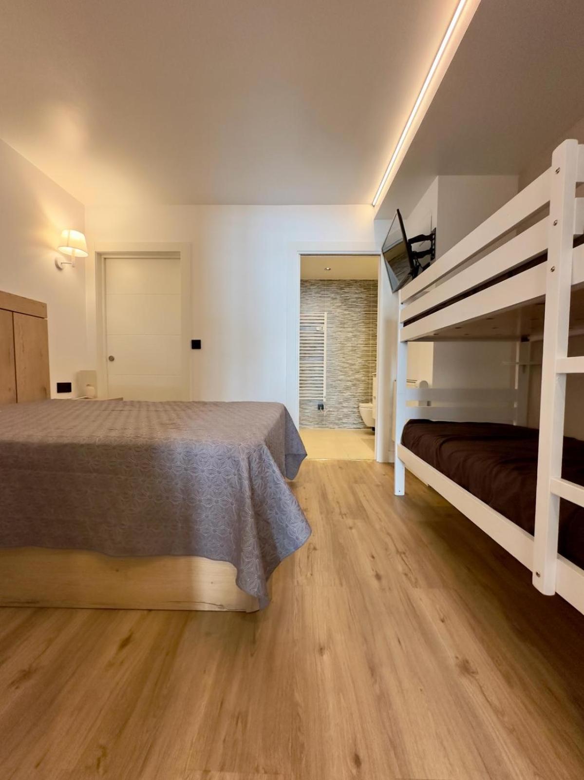 Apartamento Frontera Blanca Superior Pas De La Casa